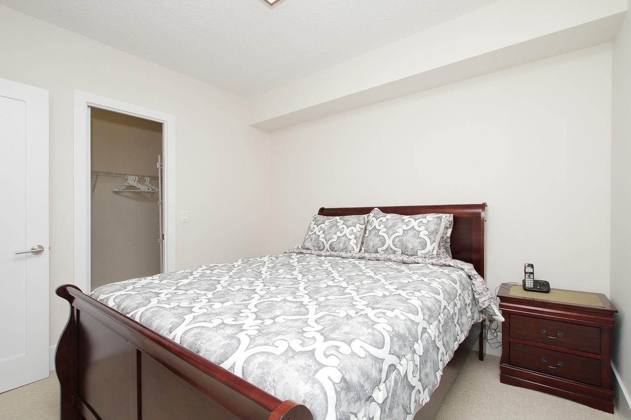 Napa Furnished Suites At Cn Tower & Maple Leaf Square 多伦多 外观 照片