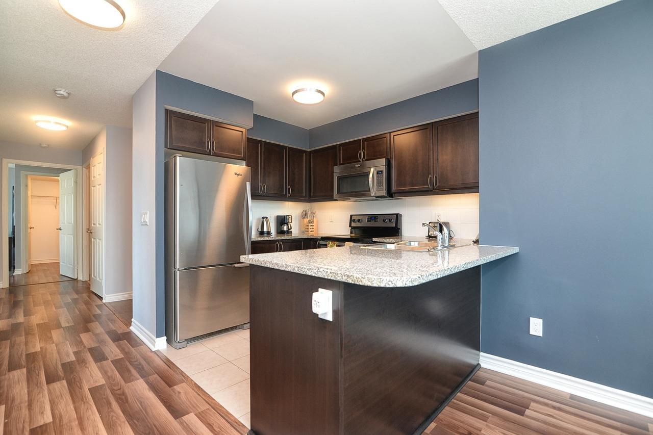 Napa Furnished Suites At Cn Tower & Maple Leaf Square 多伦多 外观 照片