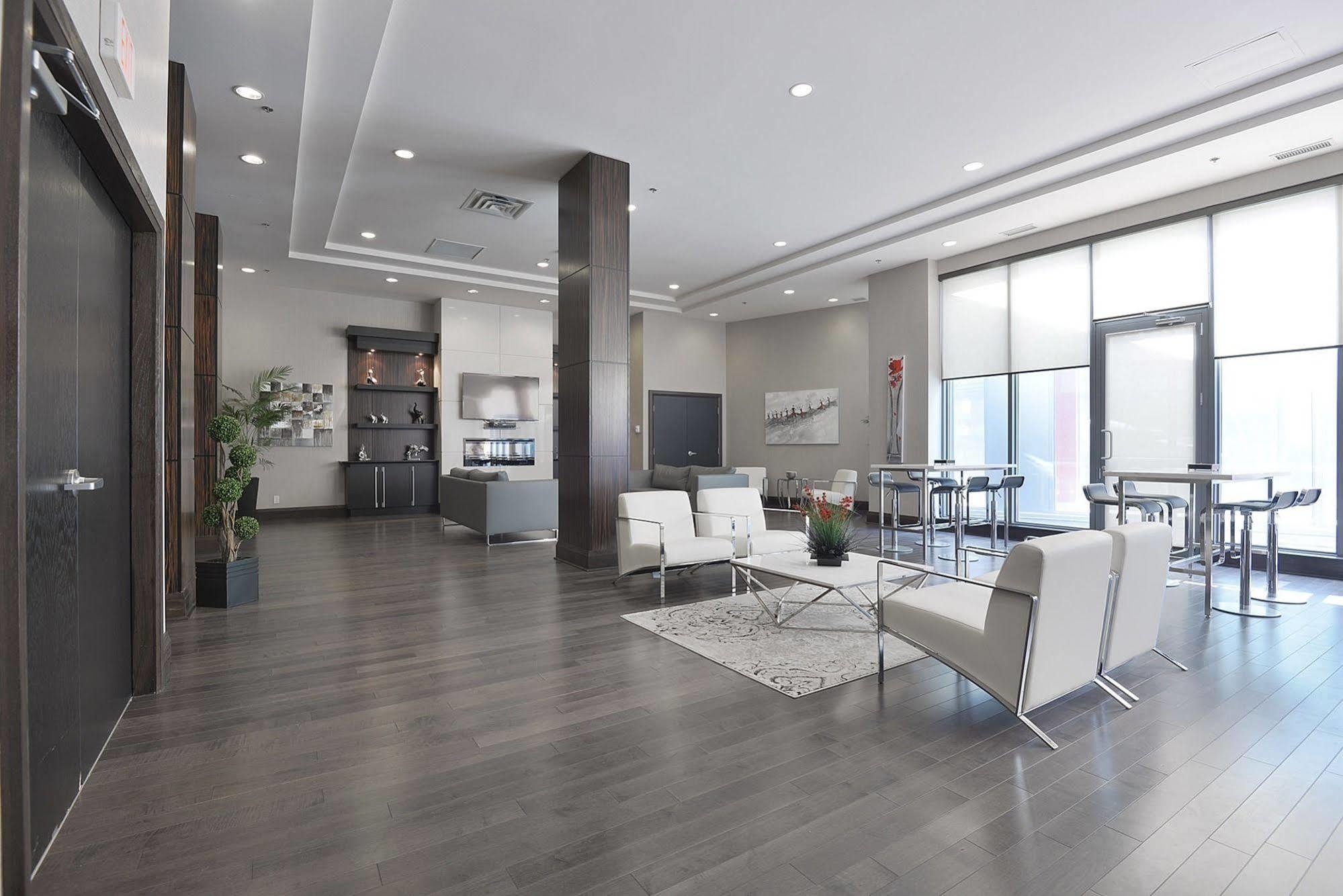 Napa Furnished Suites At Cn Tower & Maple Leaf Square 多伦多 外观 照片