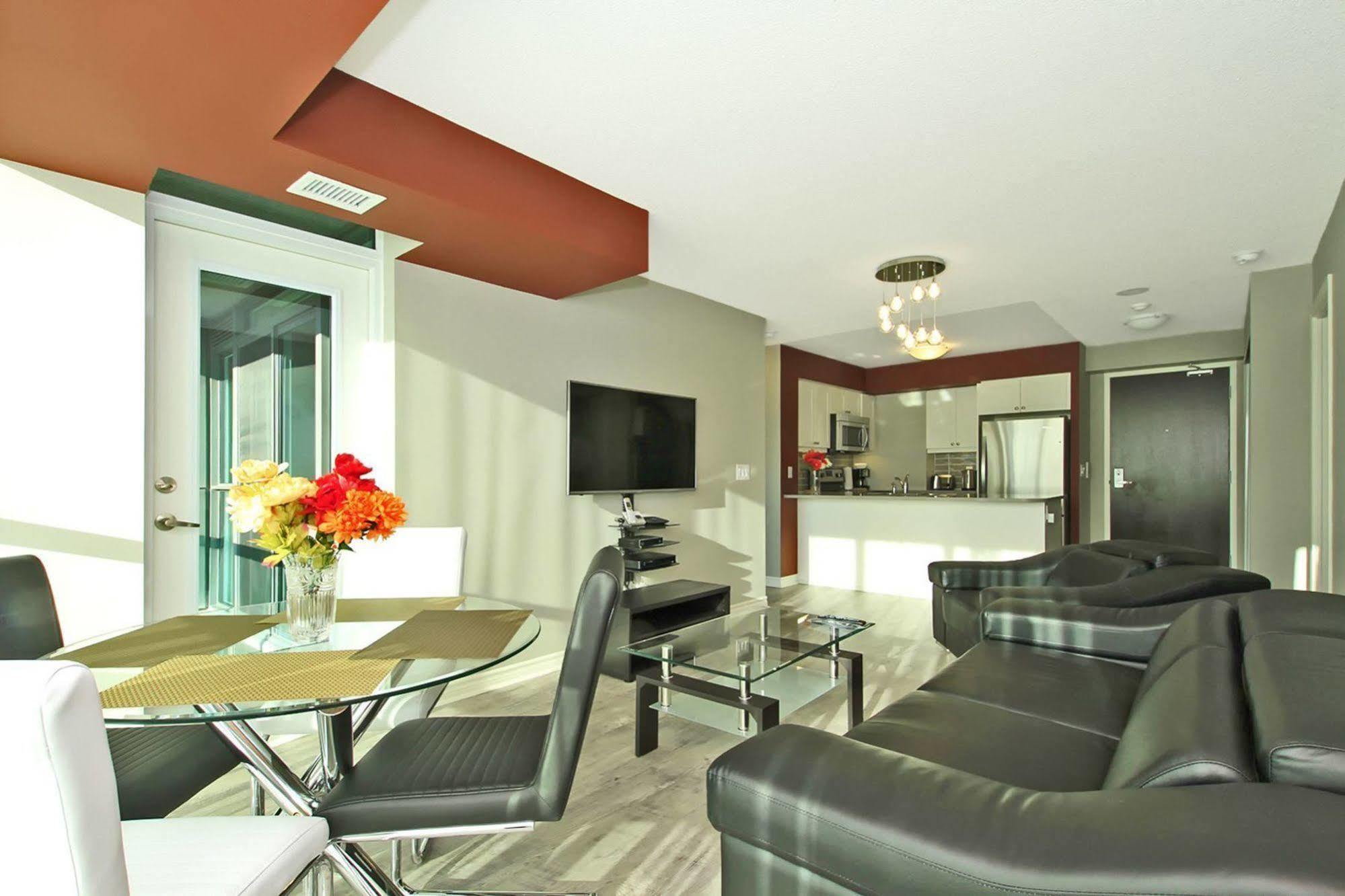 Napa Furnished Suites At Cn Tower & Maple Leaf Square 多伦多 外观 照片